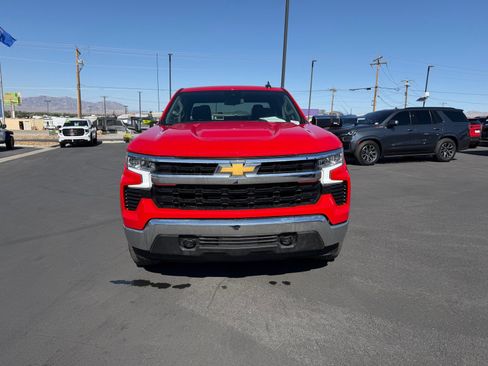 Used 2023 Chevrolet Silverado 1500 LT AWD/4WD image 8