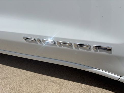 Used 2023 GMC Sierra 1500 Pro AWD/4WD image 6