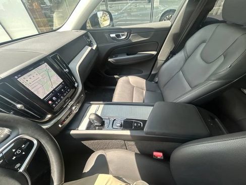 Certified 2025 Volvo XC60 B5 Plus w/ Climate Package AWD/4WD image 21