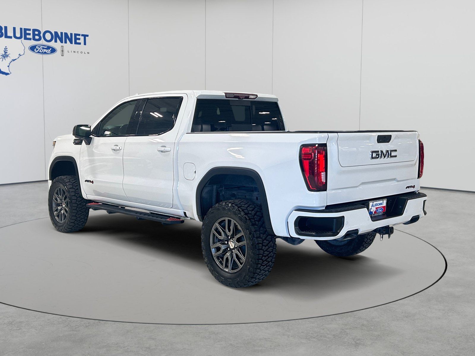 Used 2021 GMC Sierra 1500 AT4 w/ AT4 Value Package AWD/4WD image 7