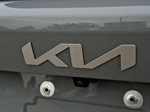 Certified 2025 Kia Sorento SX FWD image 30
