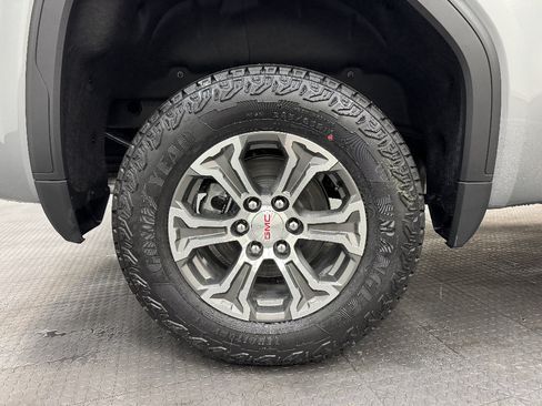 New 2026 GMC Sierra 1500 SLE w/ X31 Off-Road Package AWD/4WD image 9