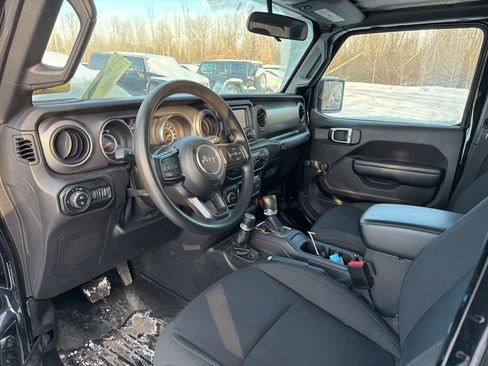 Used 2021 Jeep Gladiator Sport w/ Trailer Tow Package image 5