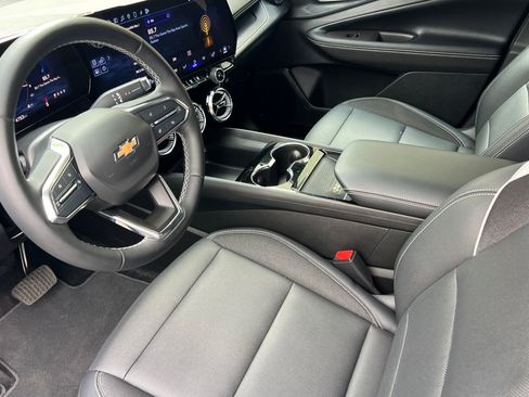 Used 2024 Chevrolet Blazer EV LT image 10