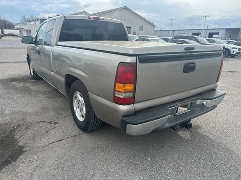 Used 2001 Chevrolet Silverado 1500 LS w/ Firm Ride Suspension Pkg image 3