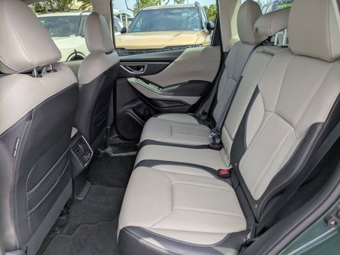 Used 2023 Subaru Forester Limited AWD/4WD image 12