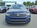 Used 2023 Volkswagen Tiguan SE w/ Panoramic Sunroof Package image 2