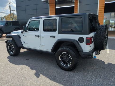 Used 2025 Jeep Wrangler Unlimited Rubicon 4xe image 6
