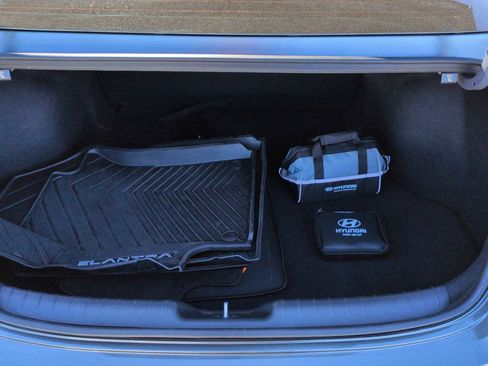 Used 2025 Hyundai Elantra Sport image 34