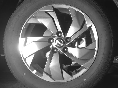 Used 2025 Nissan Rogue SV FWD image 13