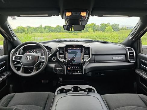 Used 2025 RAM 2500 Big Horn AWD/4WD image 20