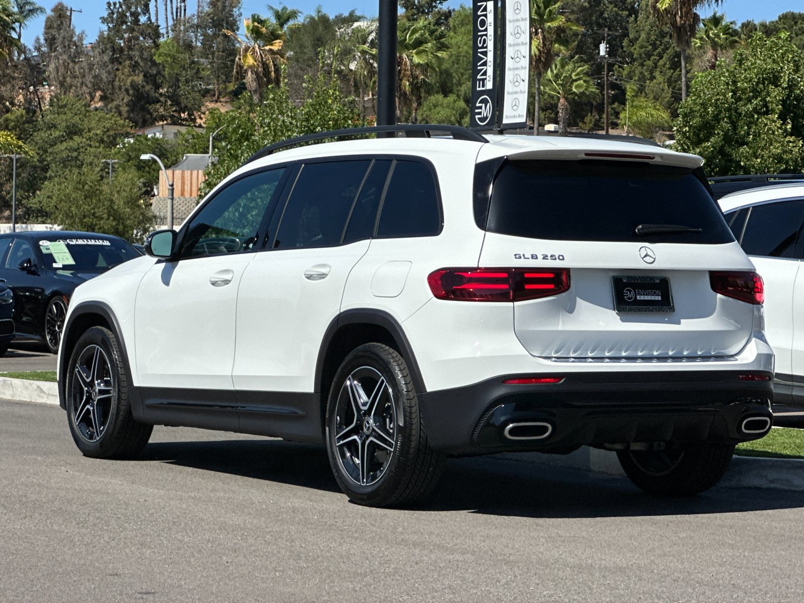 Used 2026 Mercedes-Benz GLB 250 image 5