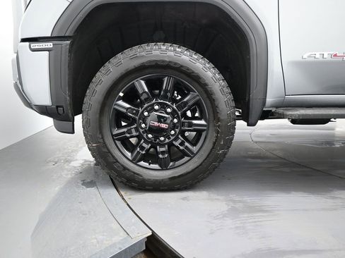 New 2026 GMC Sierra 2500 AT4 w/ AT4 Premium Plus Package image 8