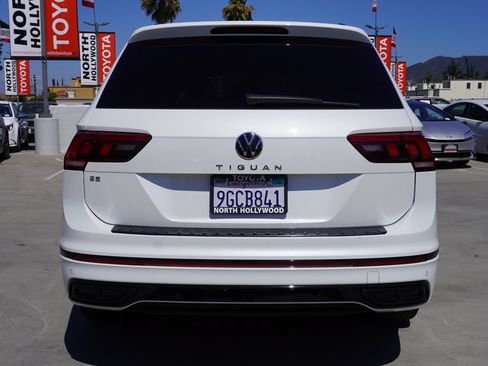 Used 2023 Volkswagen Tiguan SE R-Line FWD image 6