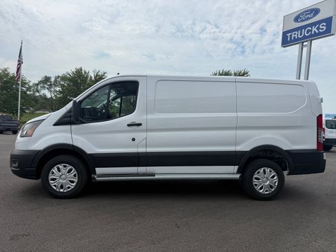 Used 2024 Ford Transit 250 Low Roof w/ Exterior Upgrade Package RWD image 5