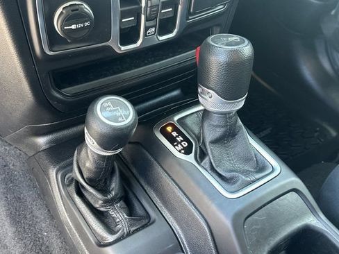 Used 2020 Jeep Wrangler Unlimited Sport S AWD/4WD image 31