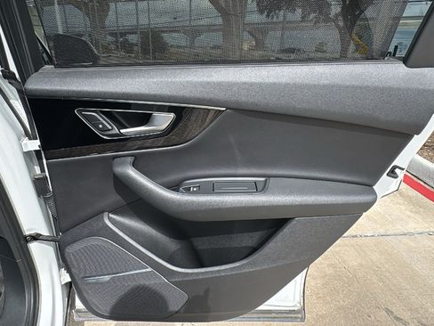 Used 2018 Audi Q7 3.0T Prestige w/ Prestige Package AWD/4WD image 27