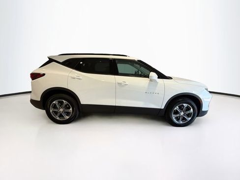 Used 2024 Chevrolet Blazer LT w/ Convenience Package FWD image 8