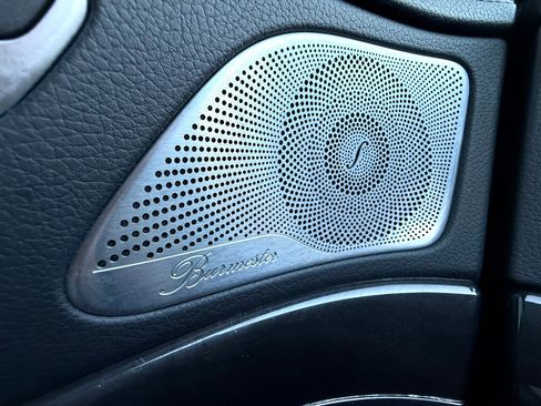 Used 2020 Mercedes-Benz S 560 Sedan w/ AMG Line Exterior image 25