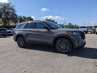 New 2026 Ford Explorer ST w/ Sun And Sound Package