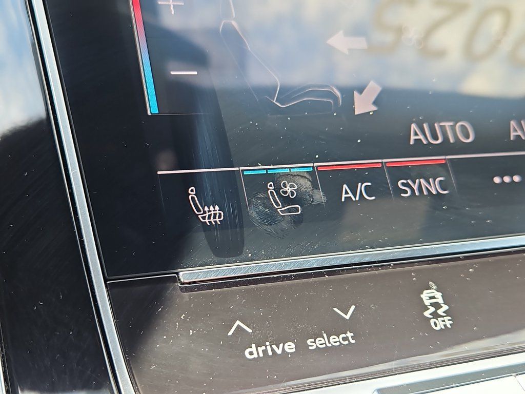 Certified 2025 Audi SQ7 Prestige w/ Prestige Package AWD/4WD image 22