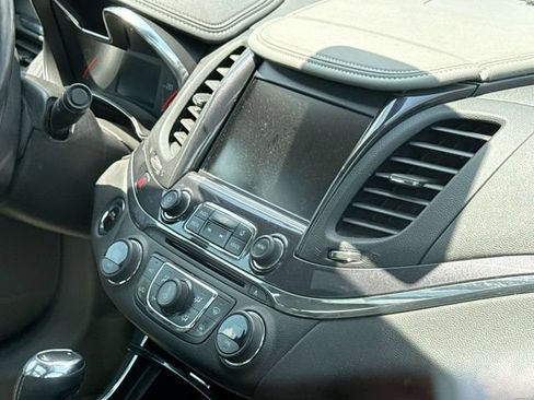 Used 2015 Chevrolet Impala LTZ FWD image 14