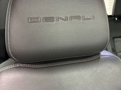 Used 2019 GMC Sierra 1500 Denali w/ Denali Ultimate Package image 33