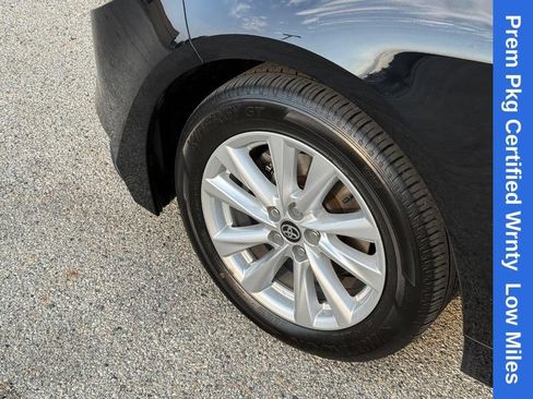 Used 2025 Toyota Corolla LE w/ LE Premium Package FWD image 10