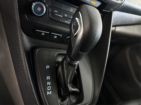 Used 2022 Ford Transit Connect XL FWD image 40