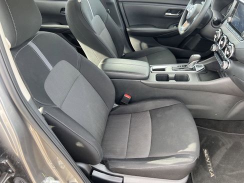 Used 2024 Nissan Sentra SV image 33