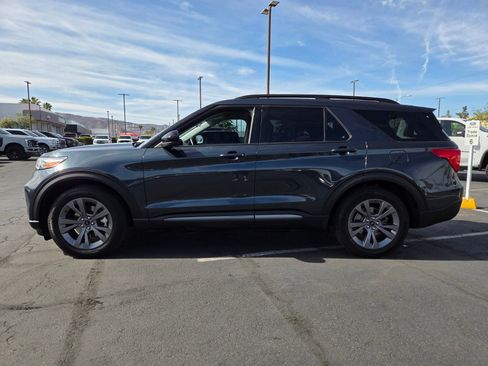 Certified 2023 Ford Explorer XLT w/ Equipment Group 202A RWD image 3