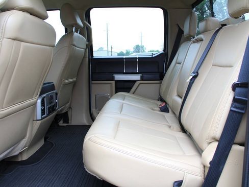 Used 2021 Ford F250 Lariat w/ Lariat Ultimate Package AWD/4WD image 21
