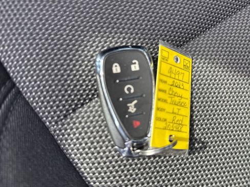 Used 2023 Chevrolet Traverse LT FWD image 34