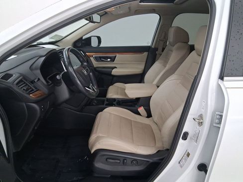 Used 2019 Honda CR-V Touring image 5