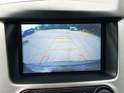 Used 2018 GMC Yukon XL SLT w/ Premium Edition AWD/4WD image 16
