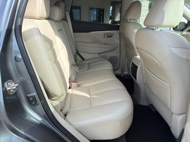 Used 2016 Nissan Murano Platinum w/ Platinum Technology Package FWD image 25