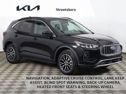 Used 2023 Ford Escape SE w/ Class II Trailer Tow Package