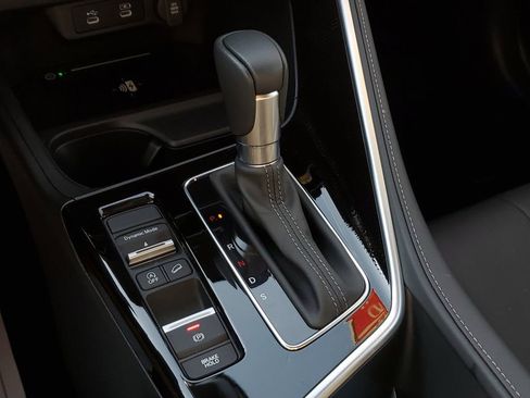 Certified 2025 Acura ADX Base image 32