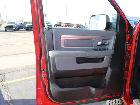 Used 2016 RAM 2500 Big Horn image 21