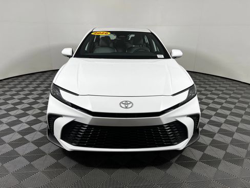 Used 2026 Toyota Camry SE w/ Convenience Package FWD image 2