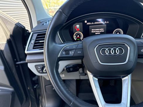 Used 2021 Audi Q5 e Premium Plus w/ Premium Plus Package image 30