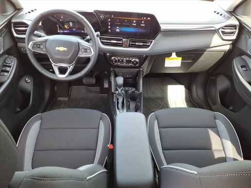 New 2026 Chevrolet TrailBlazer LT w/ Convenience Package AWD/4WD image 17