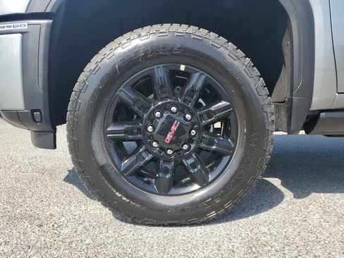 New 2026 GMC Sierra 3500 AT4 w/ Technology Package AWD/4WD image 10