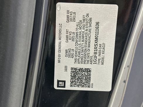 Used 2021 Chevrolet Camaro LT w/ RS Package RWD image 18