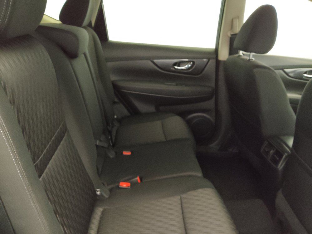 Used 2019 Nissan Rogue SV AWD/4WD image 19