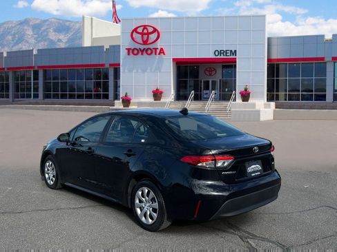 Used 2024 Toyota Corolla LE FWD image 5