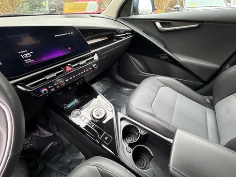 Used 2025 Kia Niro Wind w/ Wind Preserve Package image 20