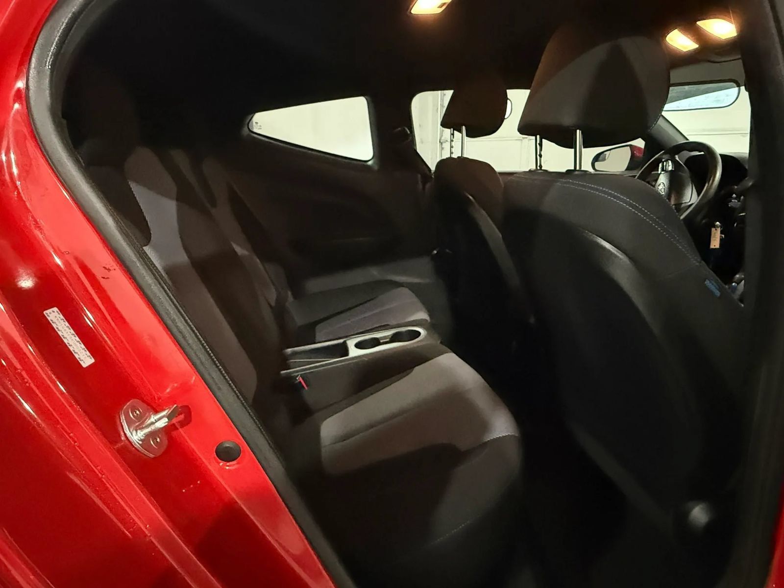 Used 2019 Hyundai Veloster 2.0 FWD image 30