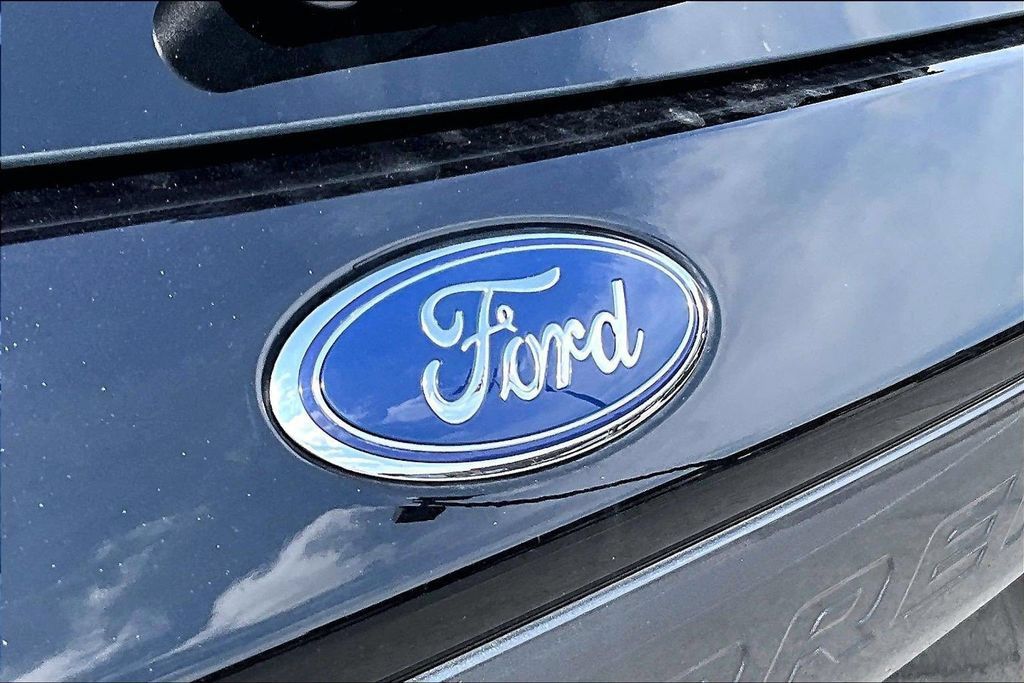 Certified 2024 Ford Explorer XLT w/ Equipment Group 202A AWD/4WD image 32
