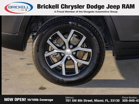 Used 2025 Jeep Grand Cherokee Limited RWD image 40